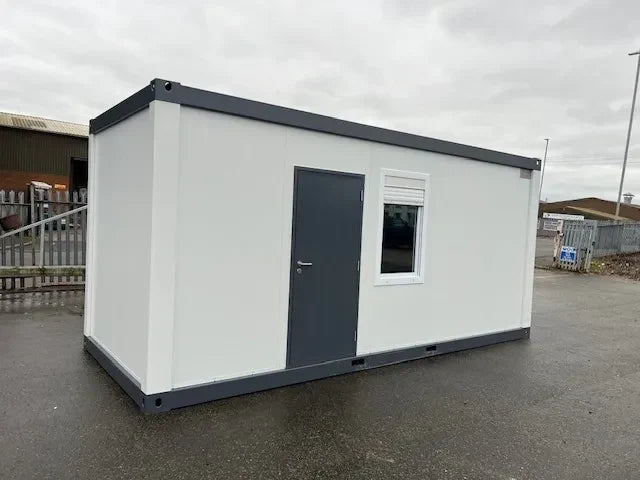 CONTENEDOR DE OFICINA ESTANDAR CON PUERTA CENTRAL