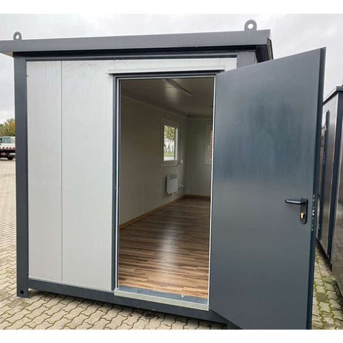 CONTENEDOR DE OFICINA CON PERSIANAS 6 X 2,4 M