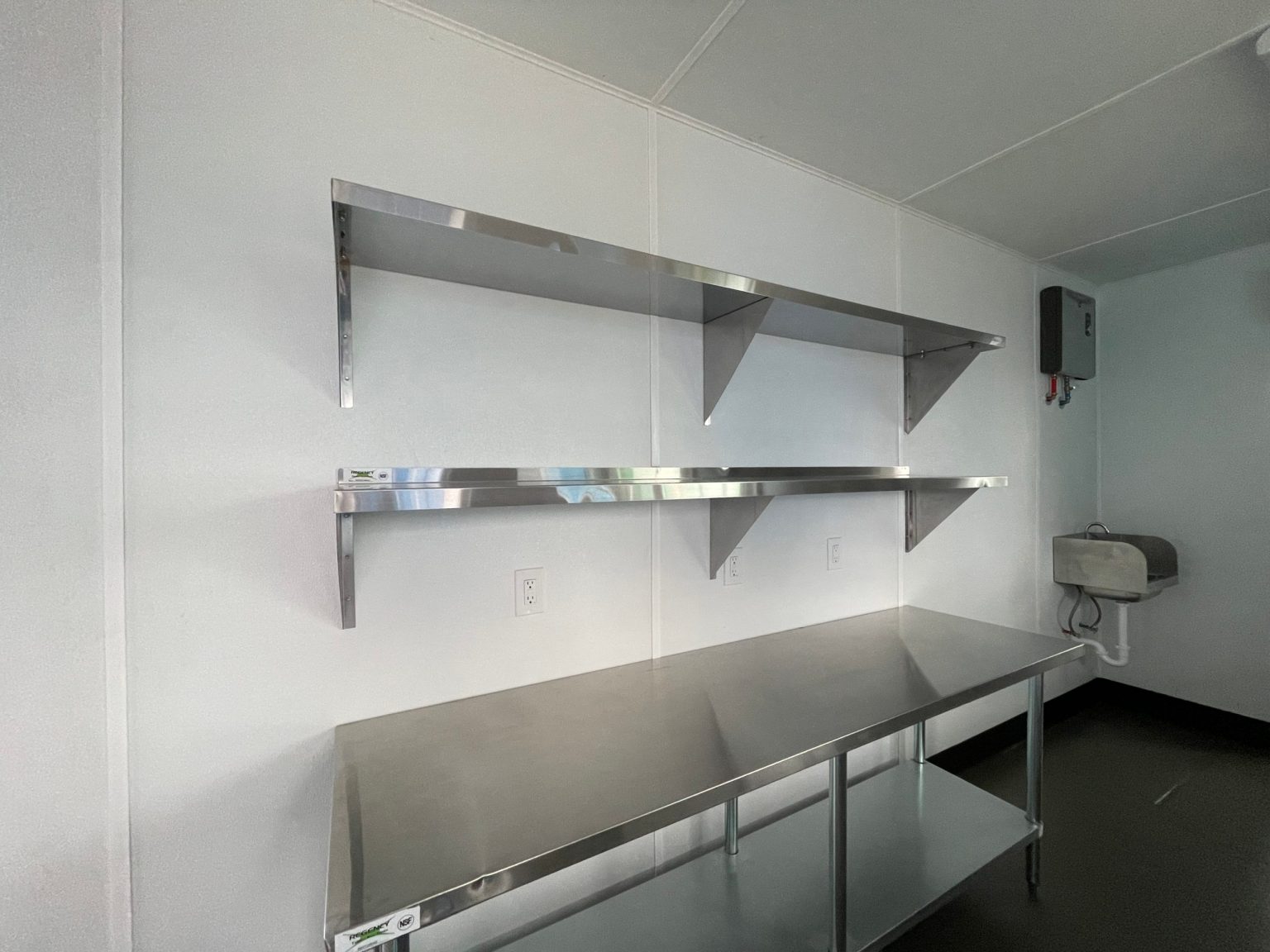 CONTENEDOR SNACK BAR DE 40 PIES