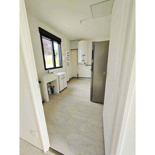 CONTENEDOR DE VIVIENDA ACABADO DE MADERA