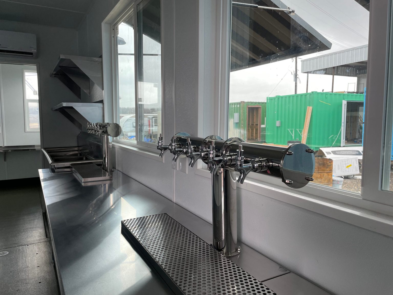 CONTENEDOR SNACK BAR DE 40 PIES