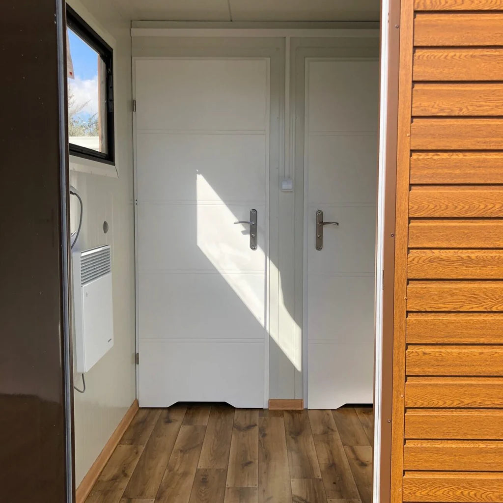 CONTENEDOR SANITARIO PANEL SÁNDWICH 6x3M