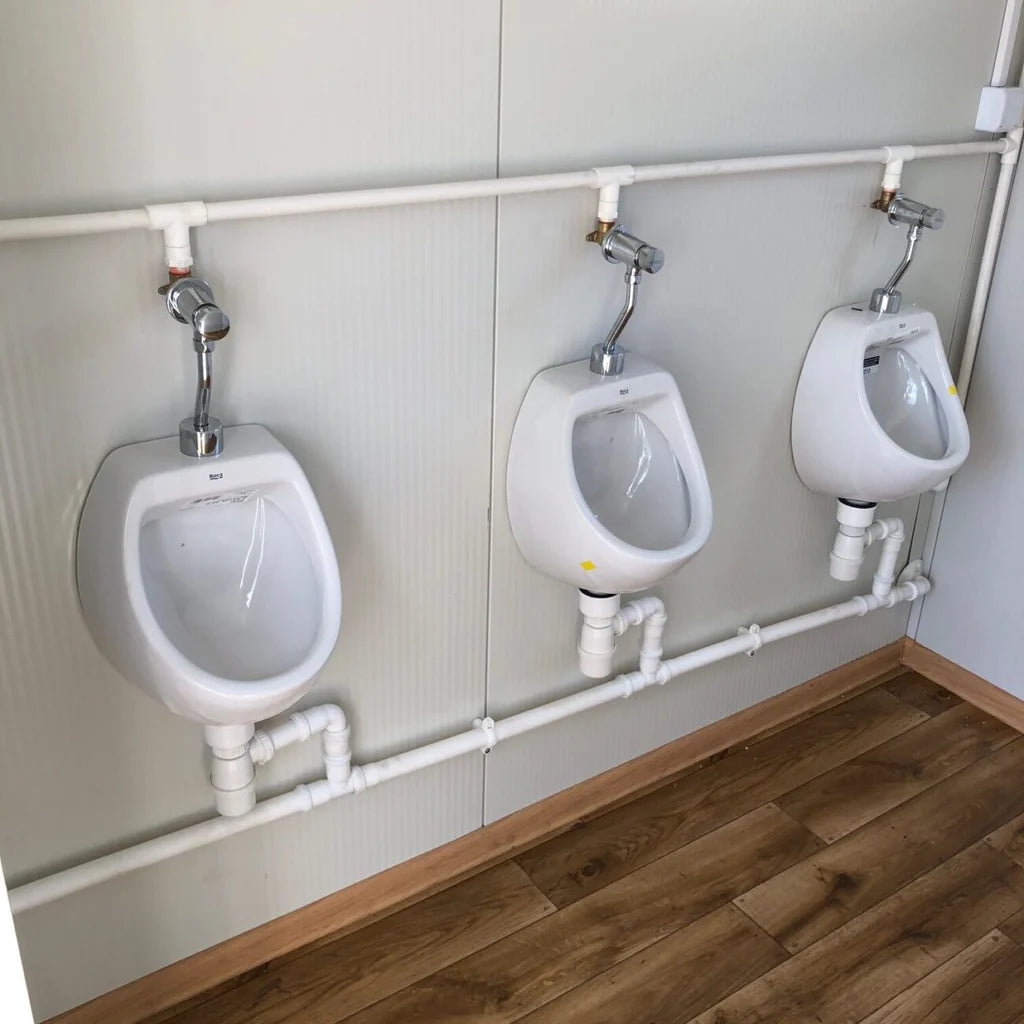 CONTENEDOR SANITARIO PANEL SÁNDWICH 6x3M