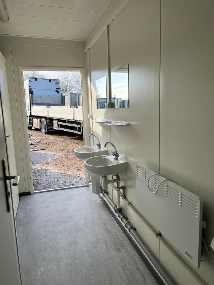 CONTENEDOR SANITARIO DE 6,00 x 2,44 M