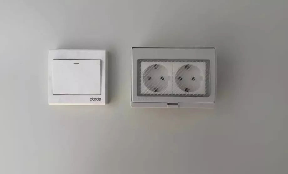 CONTENEDOR WC MINUSVÁLIDOS