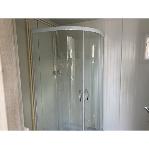 CONTENEDOR DE OFICINA 6,00 X 2,40 M CON INODORO DUCHA Y COCINA