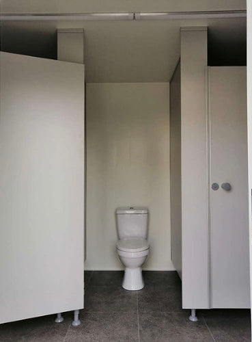 REMOLQUE SANITARIO DOBLE 5 WC 3 URINARIOS 6×2,40M