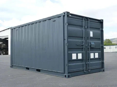 CONTENEDOR DE 15 PIES CON INSTALACIÓN ELÉCTRICA, REJILLAS DE VENTILACIÓN Y BLOQUEO DE LLAVE